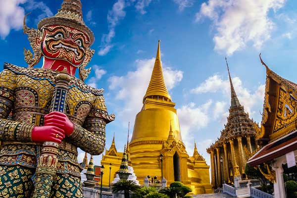 TraveltoThailandatlowcost